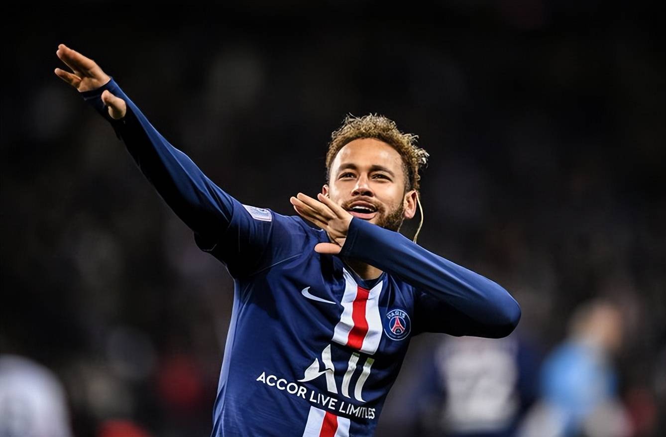 内马尔新星重返赛场表现突出，雄鹿前途光明！上演精彩一战(内马尔的比赛)