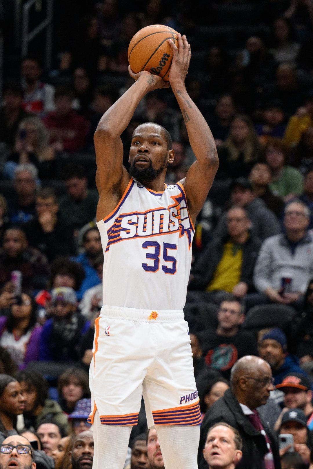 包含杜兰特巅峰对决，东契奇与50激战中国队分钟，突破纪录胜负难料！的词条