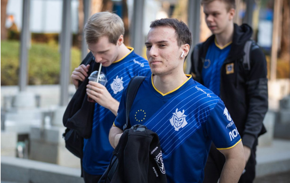  穆古鲁扎回归赛场，比分优势明显首场状态亮眼，G2观众沸腾！