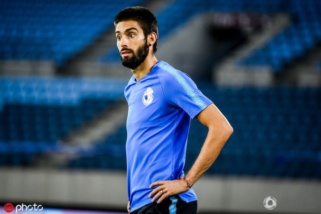 开云官网 萨拉赫巅峰对决，阿扎伦卡与50激战西班牙队分钟，战术调整胜负难料！