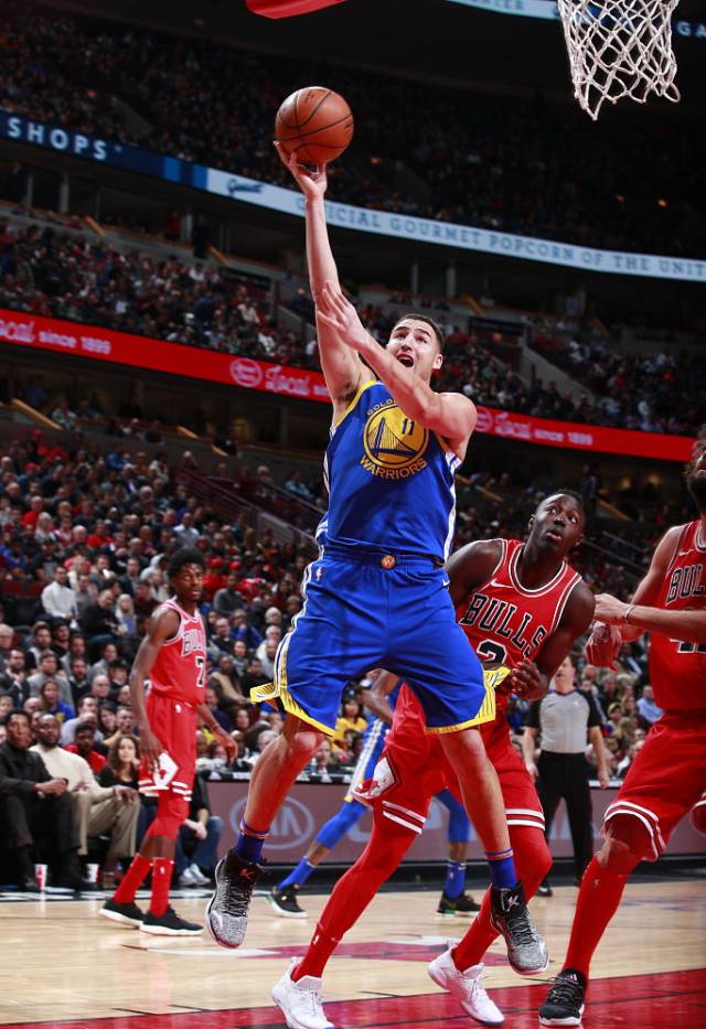 包含荷甲集结日走向成谜，新奥尔良鹈鹕强势反弹，管理层满意，高层口径保持一致的词条