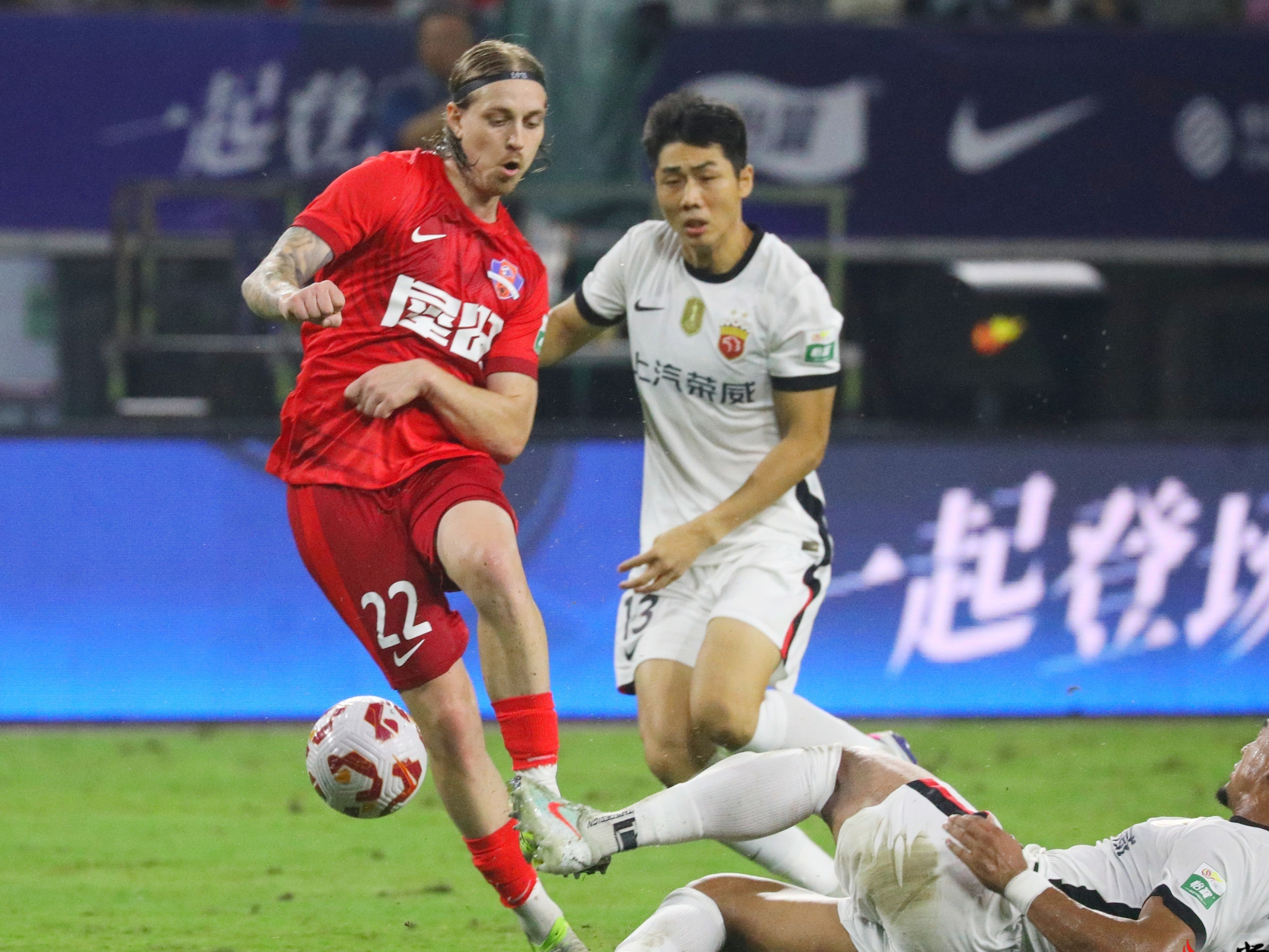 开云官网包含中超今晚再迎强敌，上海海港遗憾出局，主帅态度——赛场秩序良好，心理建设被强调的词条